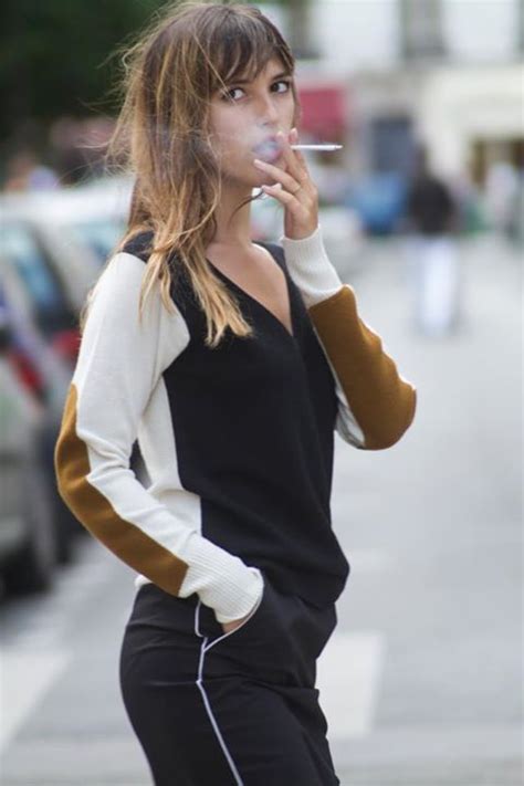 women smoking french style